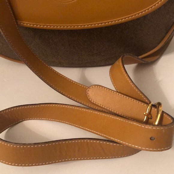 Gucci Vintage Tan dGG Logo MONOGRAM Canvas Leather Crossbody Bag. - Picture 13 of 16